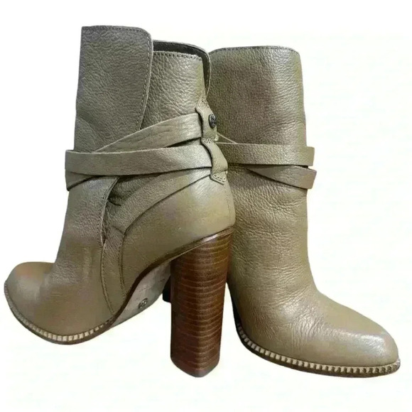 Cynthia Vincent Women's tan Leather Stacked Heel Hue Bootie Size 7 - Picture 7 of 10